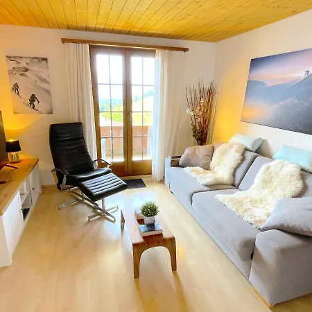 Lejlighed Concierge With Scenic Views And Long By Swisshut Sigriswil